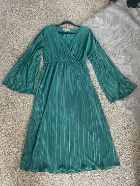 almost famous green dress | Dresses | Almost Famous Womens Ribbed Short Sleeve Body Con Medium dev-position-back-in-stock:number:80